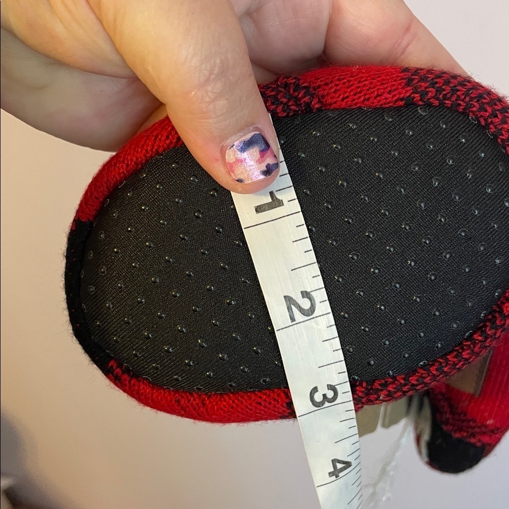 Dearfoams Memory Foam Red Black Buffalo Check Baby Bear Limited Edition Slippers - Picture 16 of 16